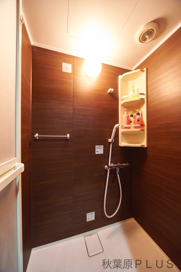 zp_091%e3%82%b7%e3%83%a3%e3%83%af%e3%83%bc%e5%ae%a4_original